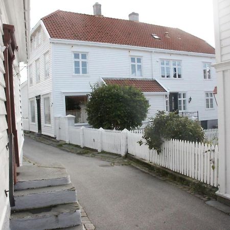 Gamle Apoteket I Gamle Skudeneshavn Apartment Exterior photo
