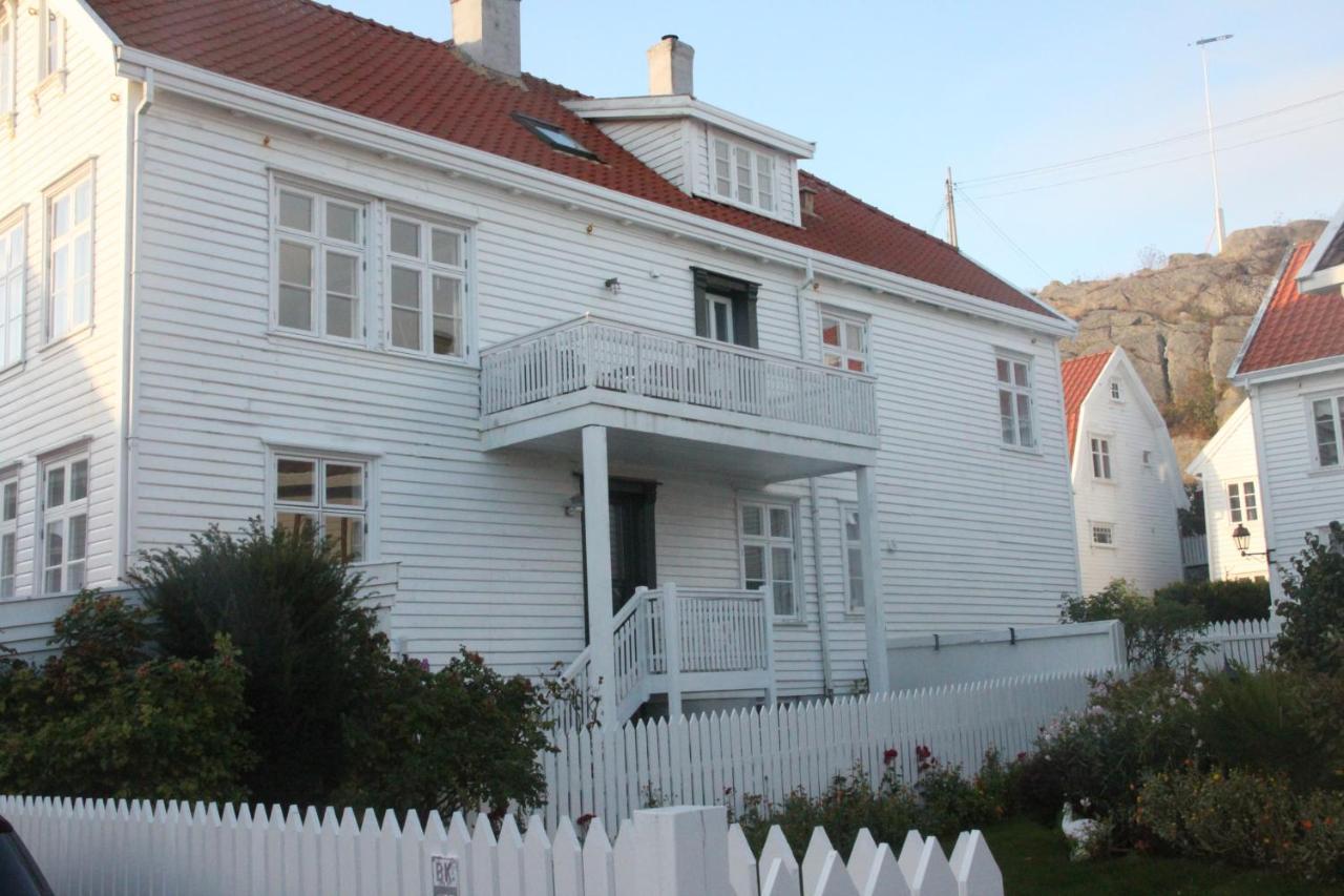 Gamle Apoteket I Gamle Skudeneshavn Apartment Exterior photo