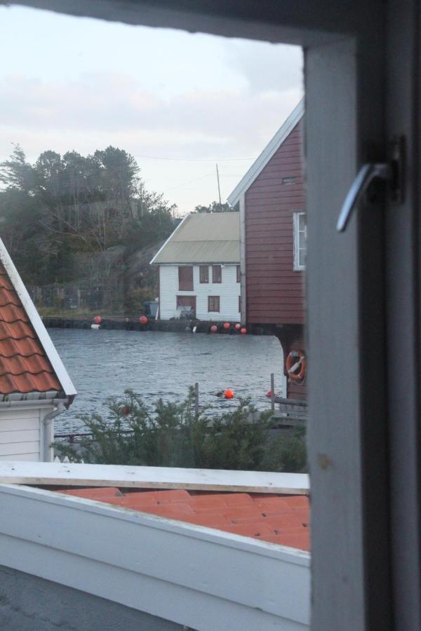 Gamle Apoteket I Gamle Skudeneshavn Apartment Exterior photo