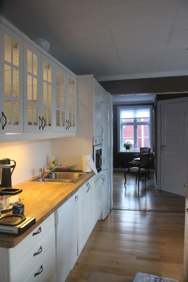 Gamle Apoteket I Gamle Skudeneshavn Apartment Exterior photo